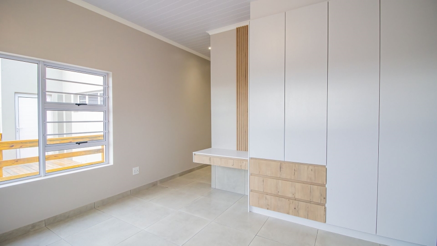 4 Bedroom Property for Sale in Country Club Western Cape